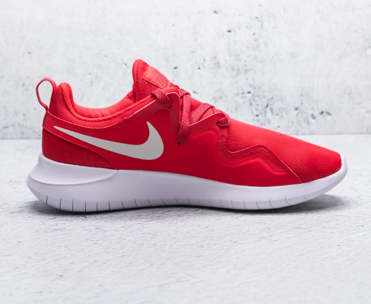 nike tessen red